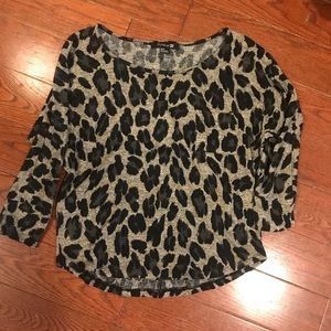 Leopard top
